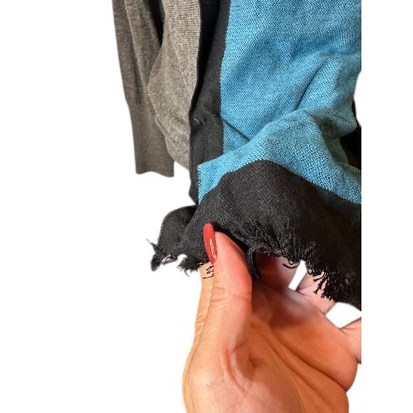 Calvin Klein Blue Black Viscose Warm Fringe Trim Scarf Women Sz OS - Picture 4 of 5
